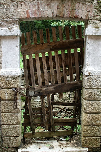 gate