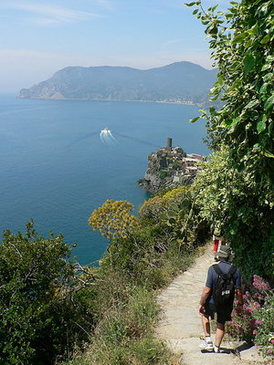 hiking5t2