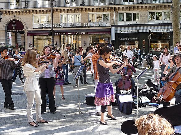 3) Paris is full of surprises! I turned a corner one afternoon on my way to the Jardin du Palais-Royal and stumbled across an impromptu classical concert taking place in a small square.