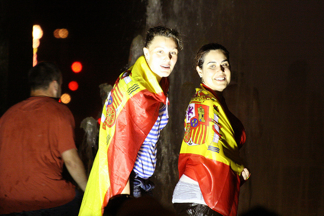 Fans in the Fountain